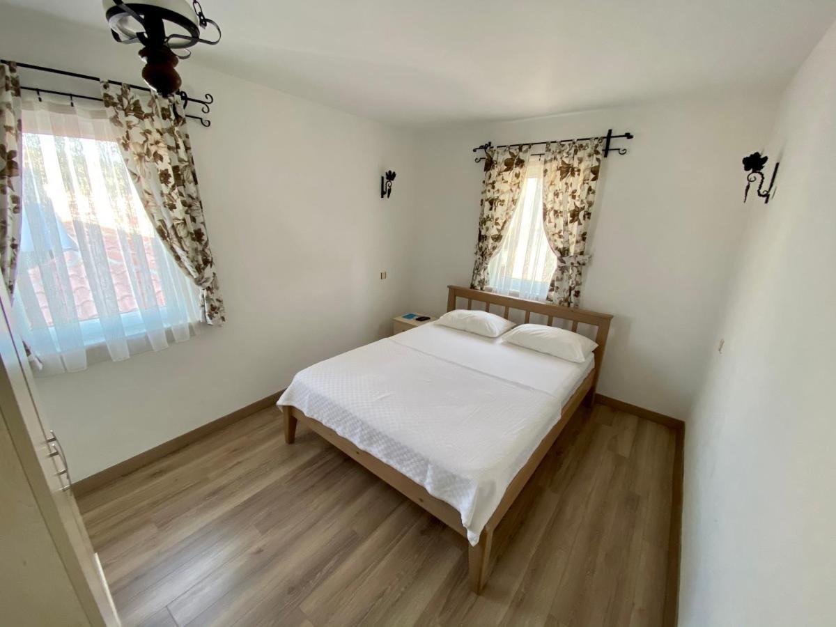 Ada Hotel בוזקאדה מראה חיצוני תמונה