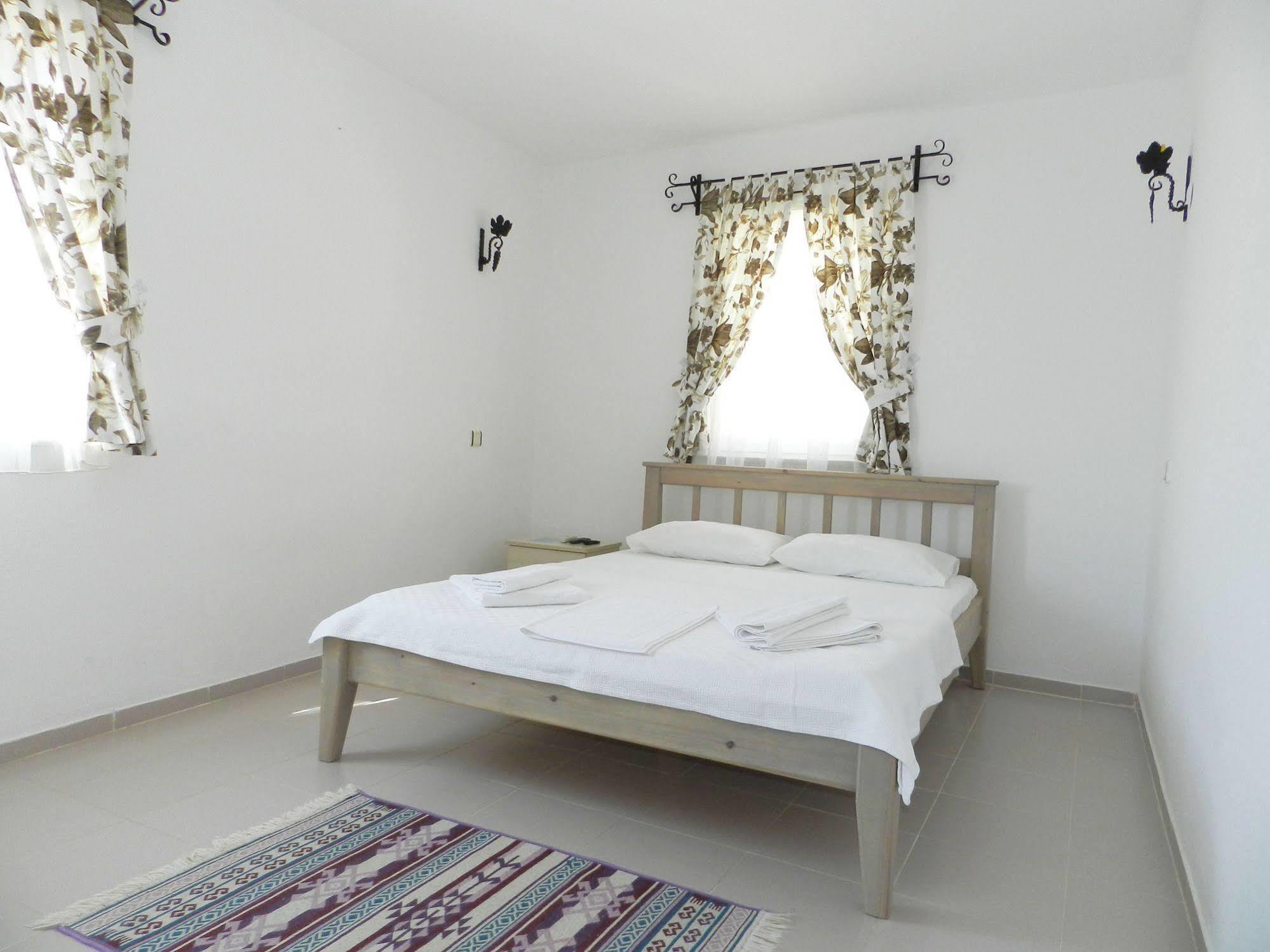 Ada Hotel בוזקאדה מראה חיצוני תמונה