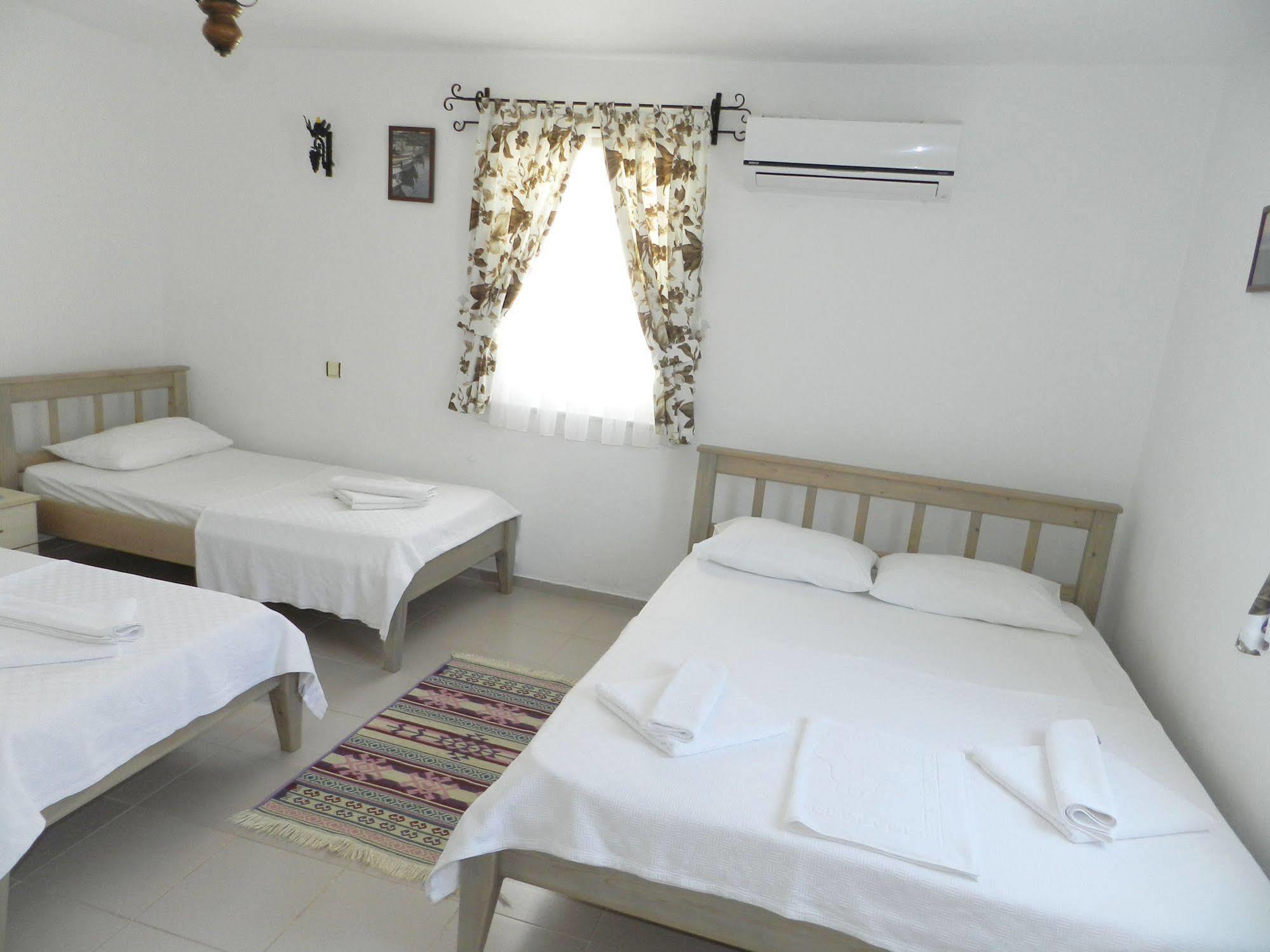 Ada Hotel בוזקאדה מראה חיצוני תמונה