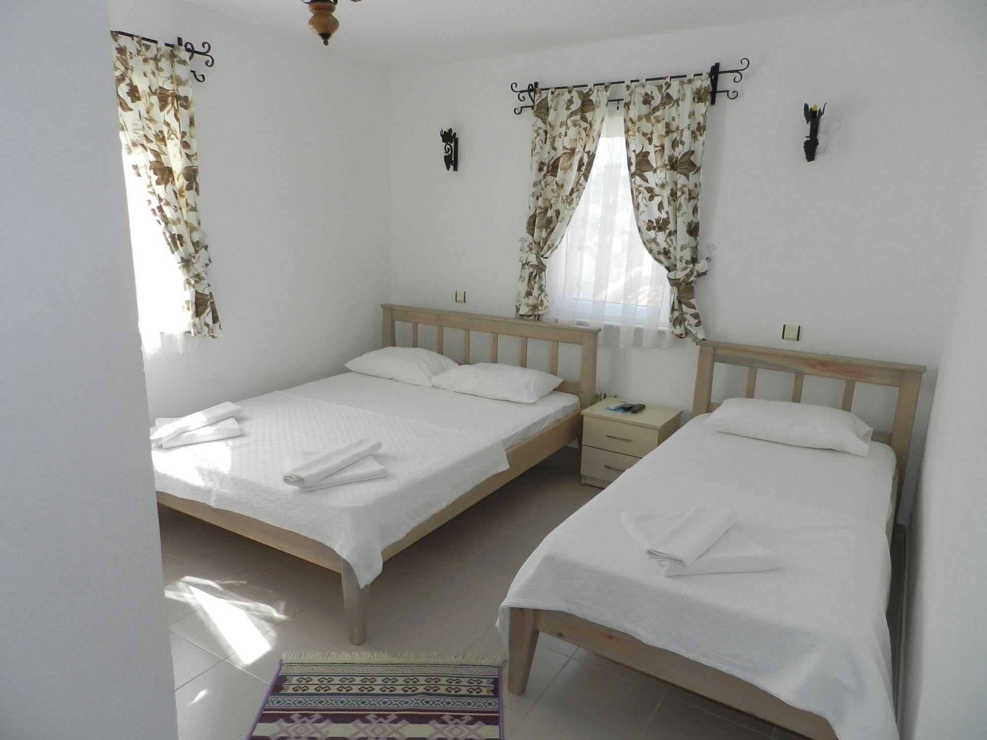 Ada Hotel בוזקאדה מראה חיצוני תמונה